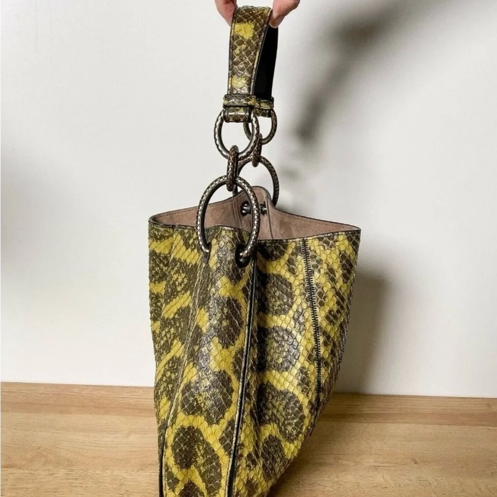 Bottega Veneta Natural Anaconda Loop Bag - Picture 5 of 10